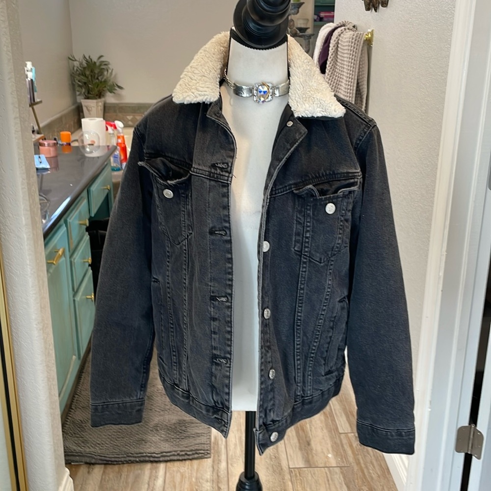 Top shop Moto black jean jacket with Sherpa size 2